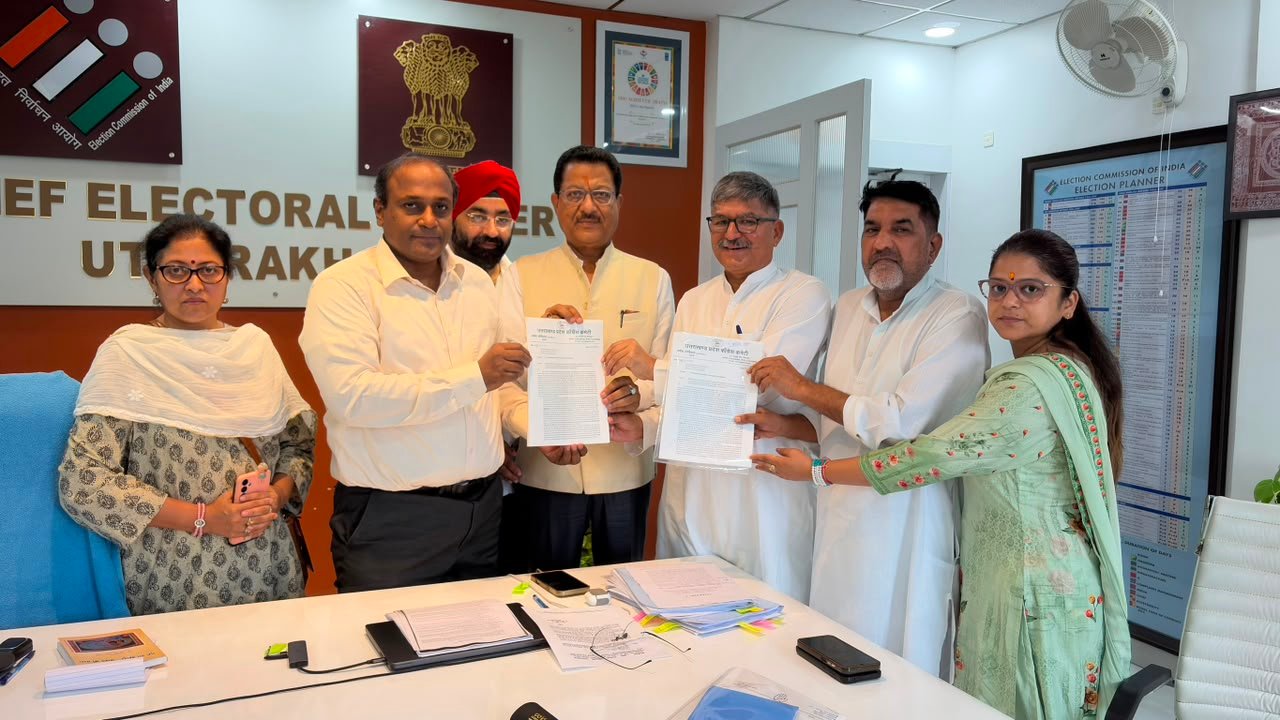 कांग्रेस प्रतिनिधिमंडल ने की मुख्य निर्वाचन अधिकारी से भेंट