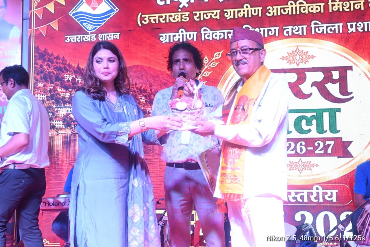 पांच दिवसीय जनपद स्तरीय सरस मेला-2026 का रामनगर में विधिवत उद्घाटन